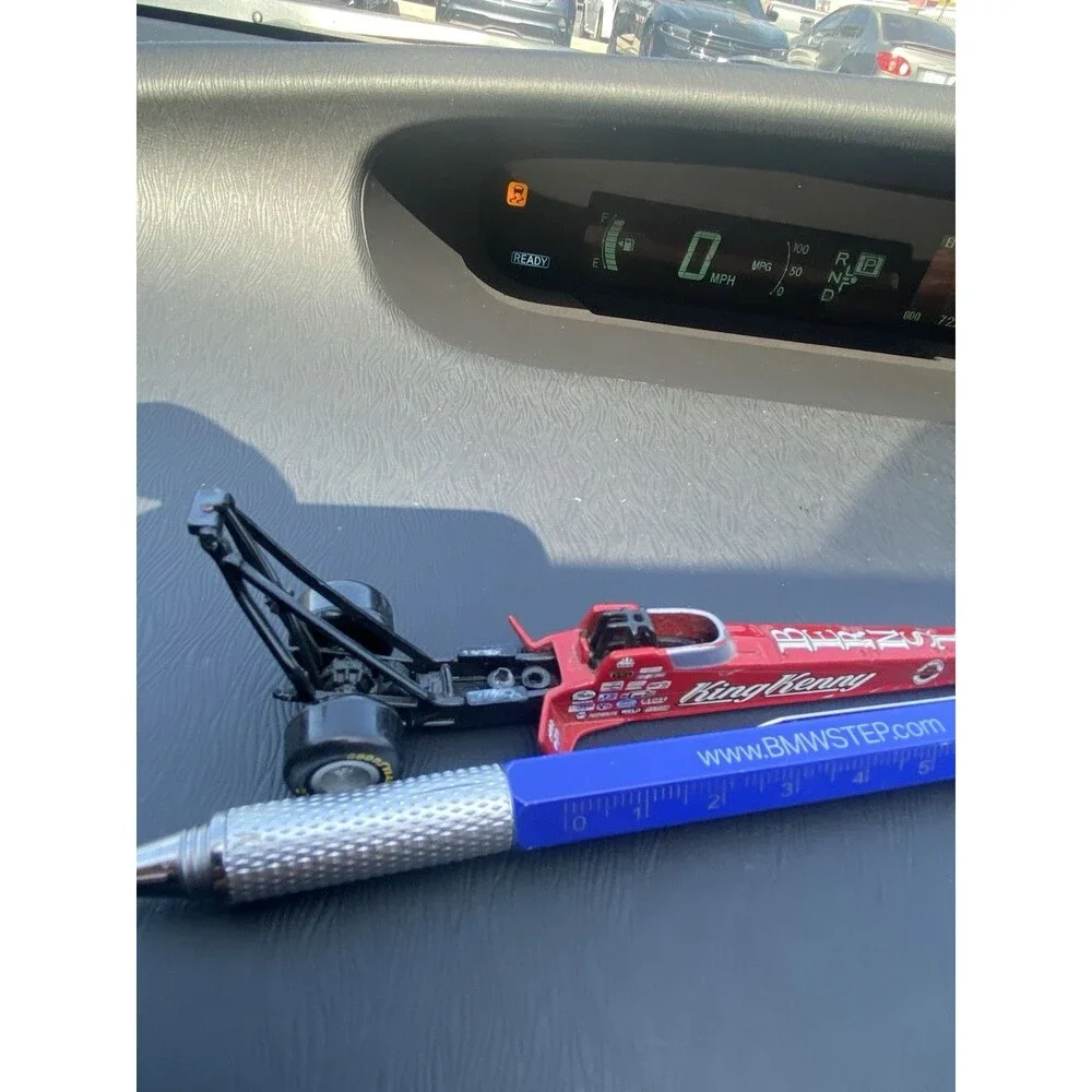 COLLECTIBLE RACING CHAMPIONS KING KENNY BERNSTEIN TOY DRAGSTER CAR